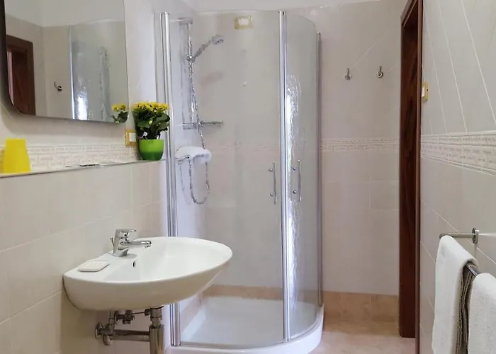 Nocleg ze śniadaniem Ensileva 4*