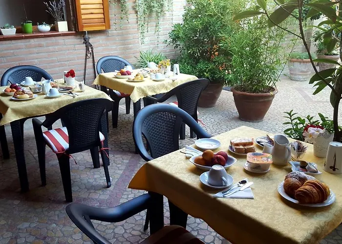 فندق مبيت وإفطار Ensileva بورتو غاريبالدي