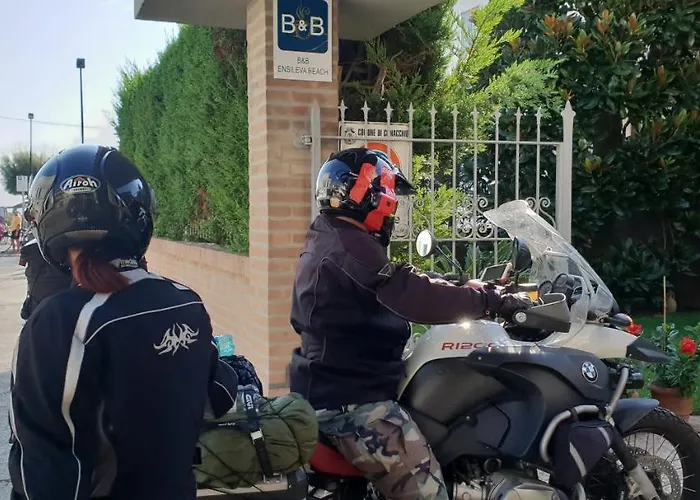 Ensileva فندق مبيت وإفطار بورتو غاريبالدي