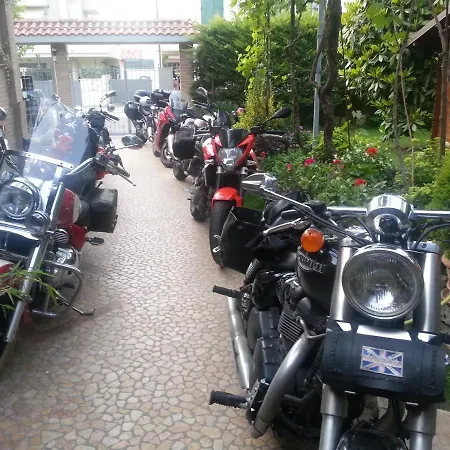 Ensileva 4* 加里波第港